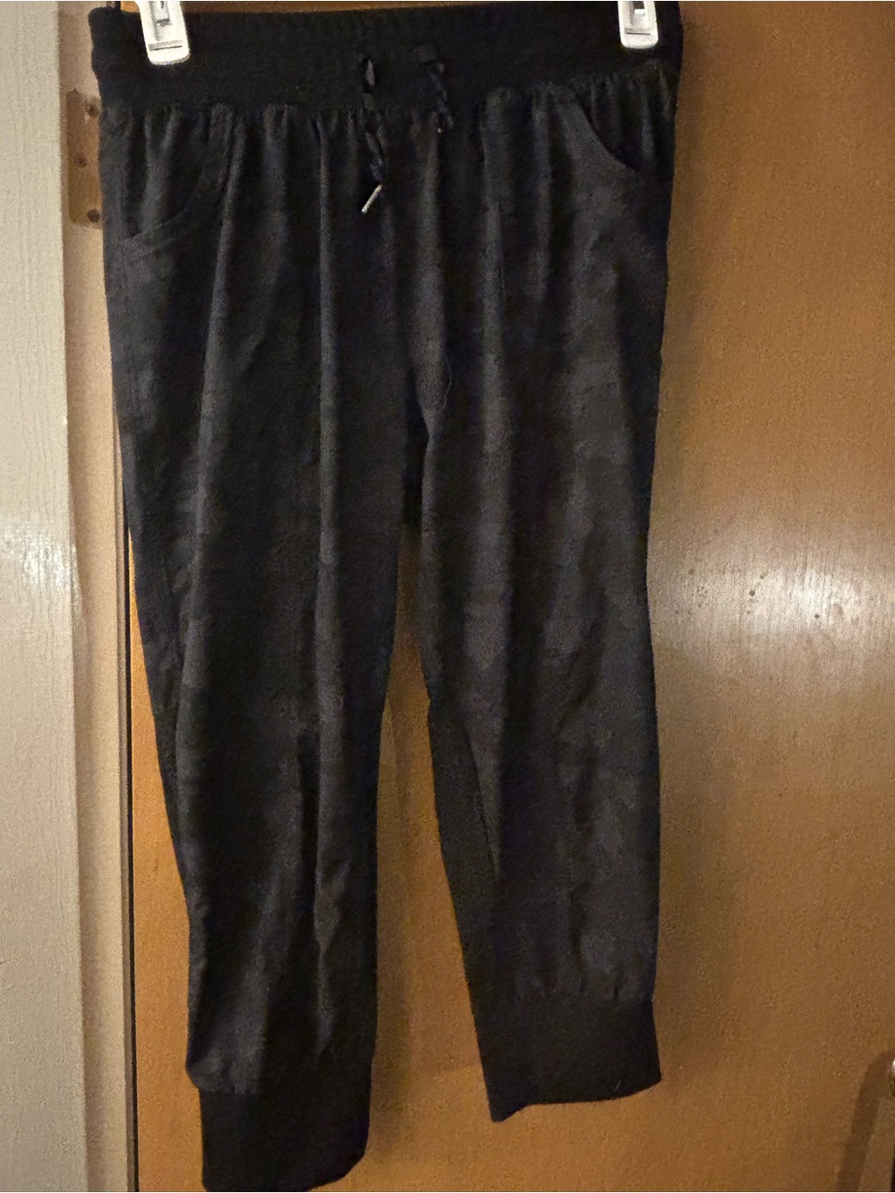 Women’s lightweight camo joggers
